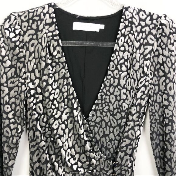 ASTR | Yasmin Dress Silver Leopard Velvet Size XS - Picture 10 of 15